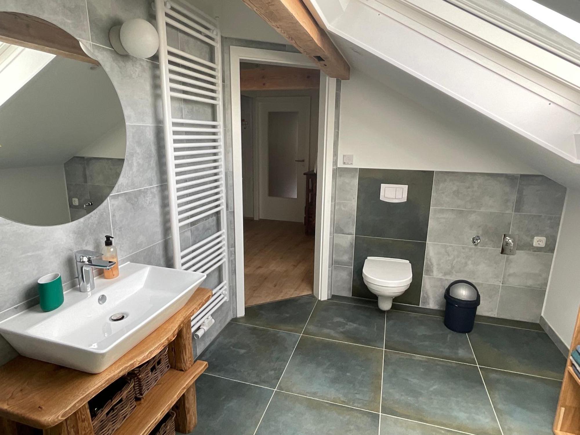 Gemuetliche Dachwohnung Am Tor Zum Schwarzwald * Bischweier
